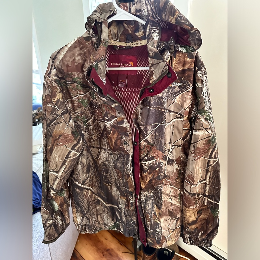 Women’s camp hunting jacket w/hood